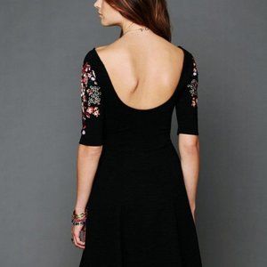 Free People Garden Sleeve Embroidered Black Dress Size Medium